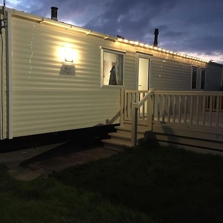 Two X 8 Berth Static Caravan On Lyons Robin Hood Rhyl North Wales Meliden Eksteriør billede