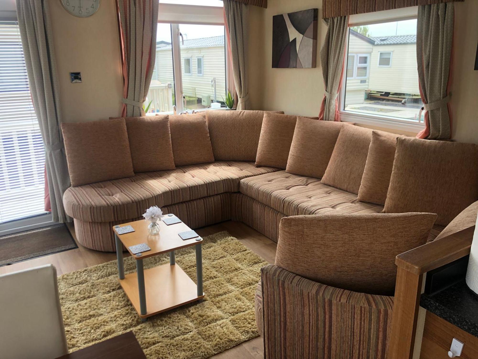 Two X 8 Berth Static Caravan On Lyons Robin Hood Rhyl North Wales Meliden Eksteriør billede